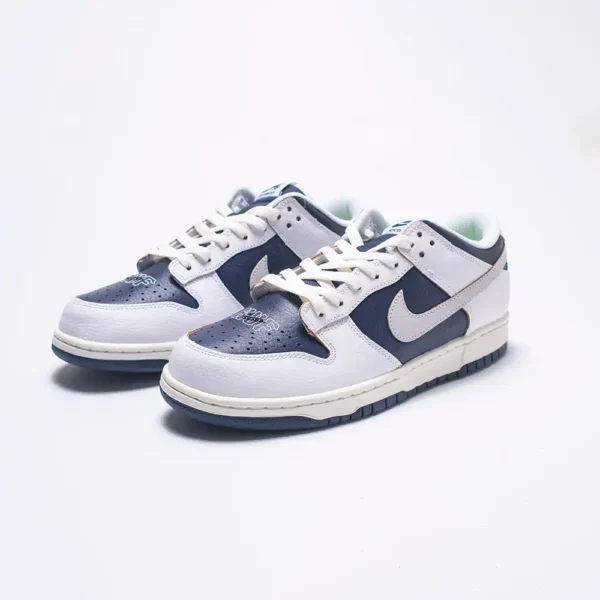 HUF x Nike SB Dunk Low New York - Image 2