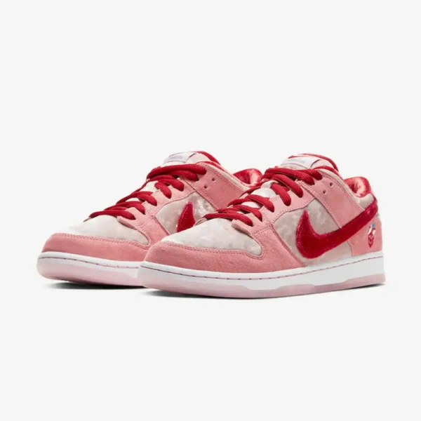 Nike SB Dunk Low Strangelove - Image 2