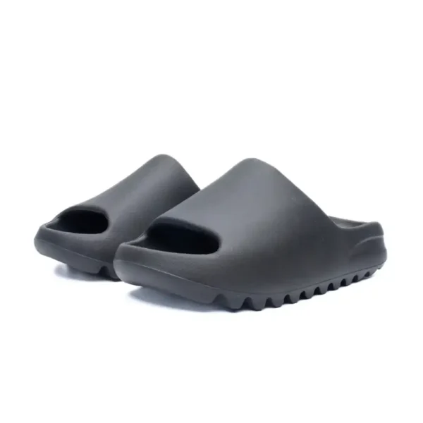 Yeezy Slide Onyx - Image 2